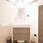 Apartment 61 M2 Erdgeschosswohnung Mit Eigenem Parkplatz Vorm Haus
