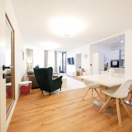 61 M2 Erdgeschosswohnung Mit Eigenem Parkplatz Vorm Haus Апартаменты Оснабрюк